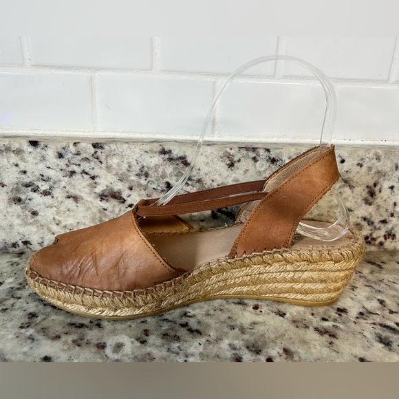 Andre Assous Tan Leather Espadrille Flat *** - Picture 7 of 10
